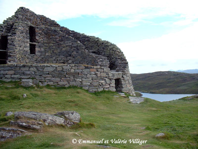 The broch of Dun Carloway with its double wall